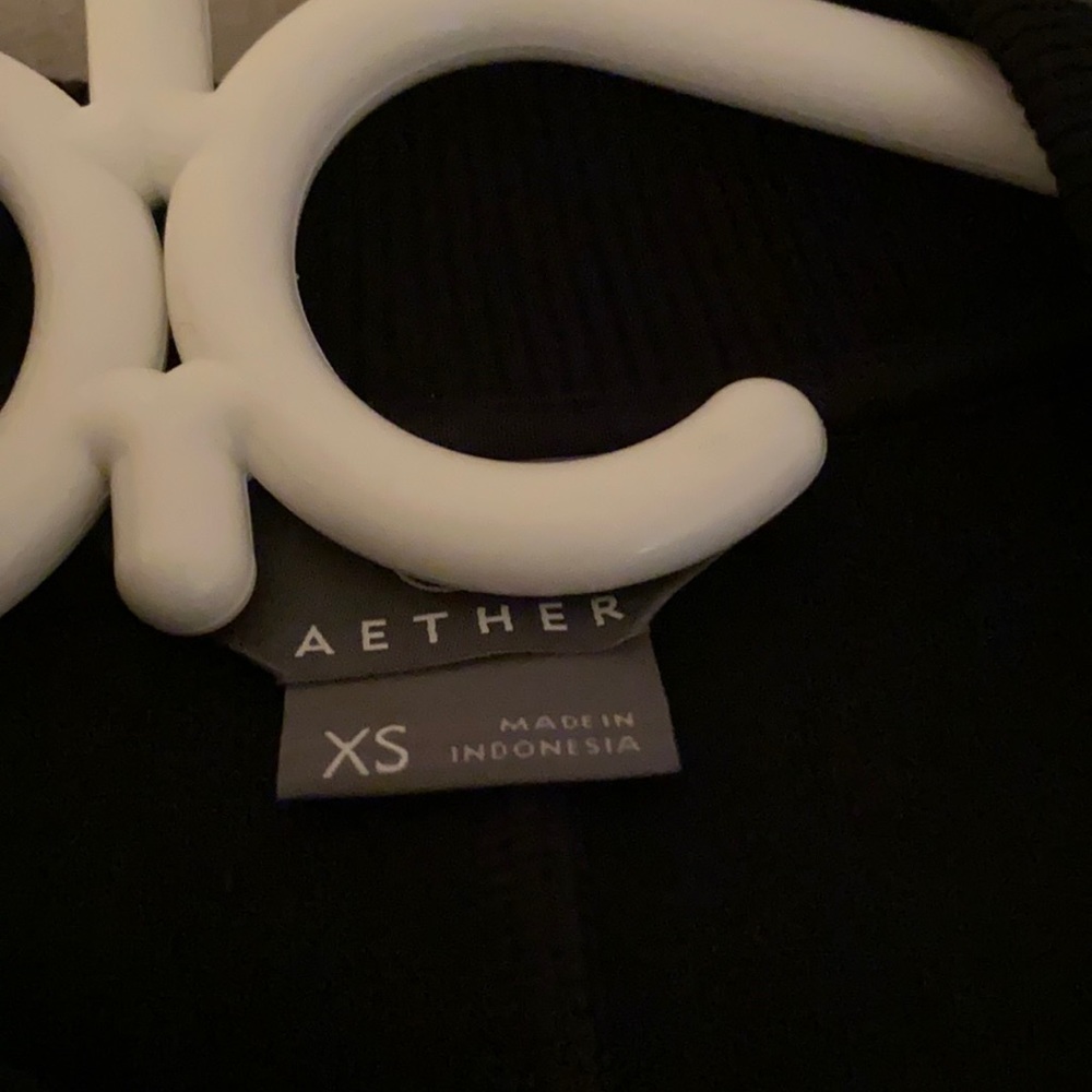 Wool bomber aether